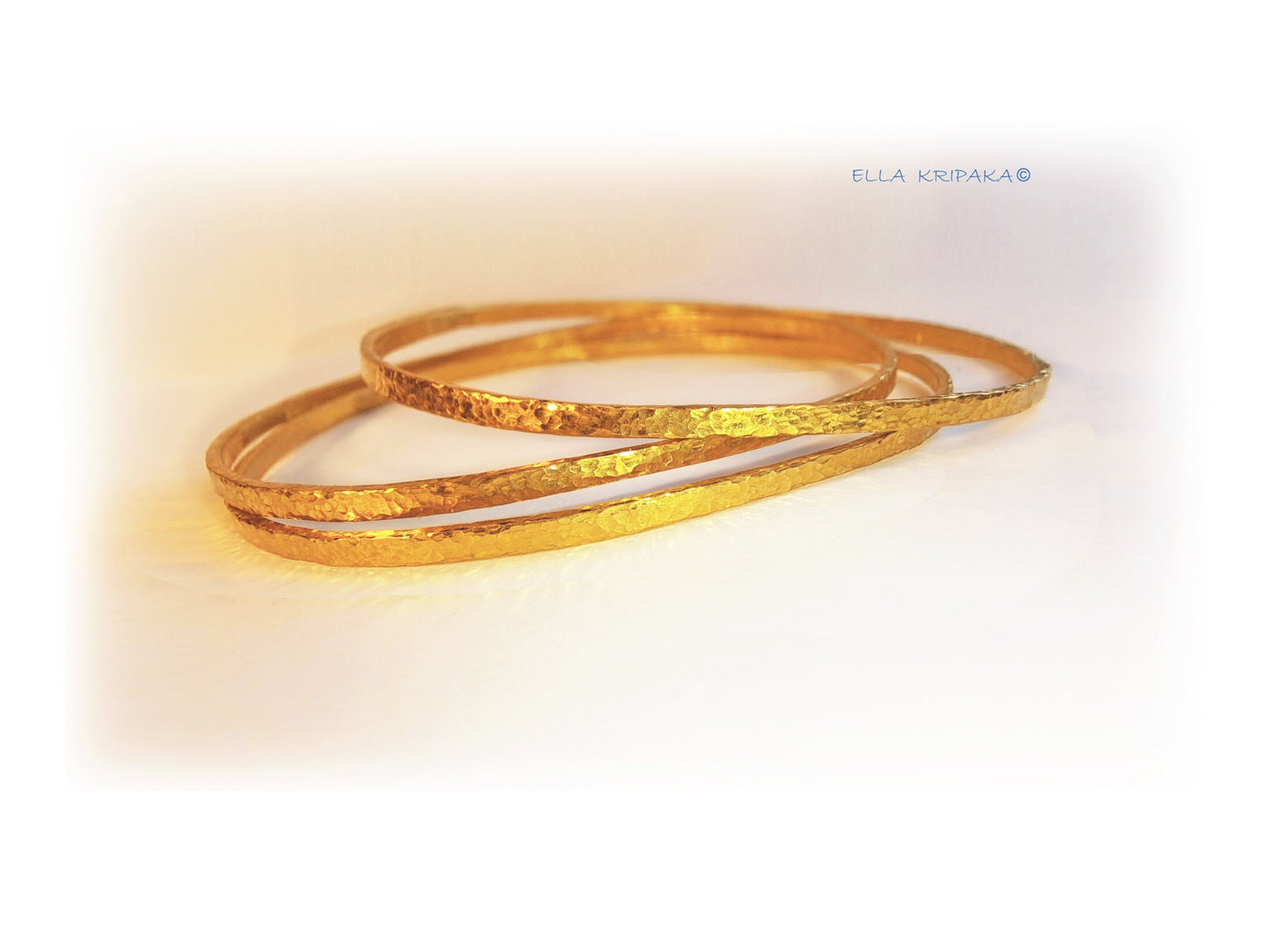 Custom Solid 22k 92.5% Gold 28g/size 7in, Hammered Ancient Rome 2 Bracelets Durable 2 Bangles, Wide 2.5mm Thickness 1.5mm, Price For 2 With Discount