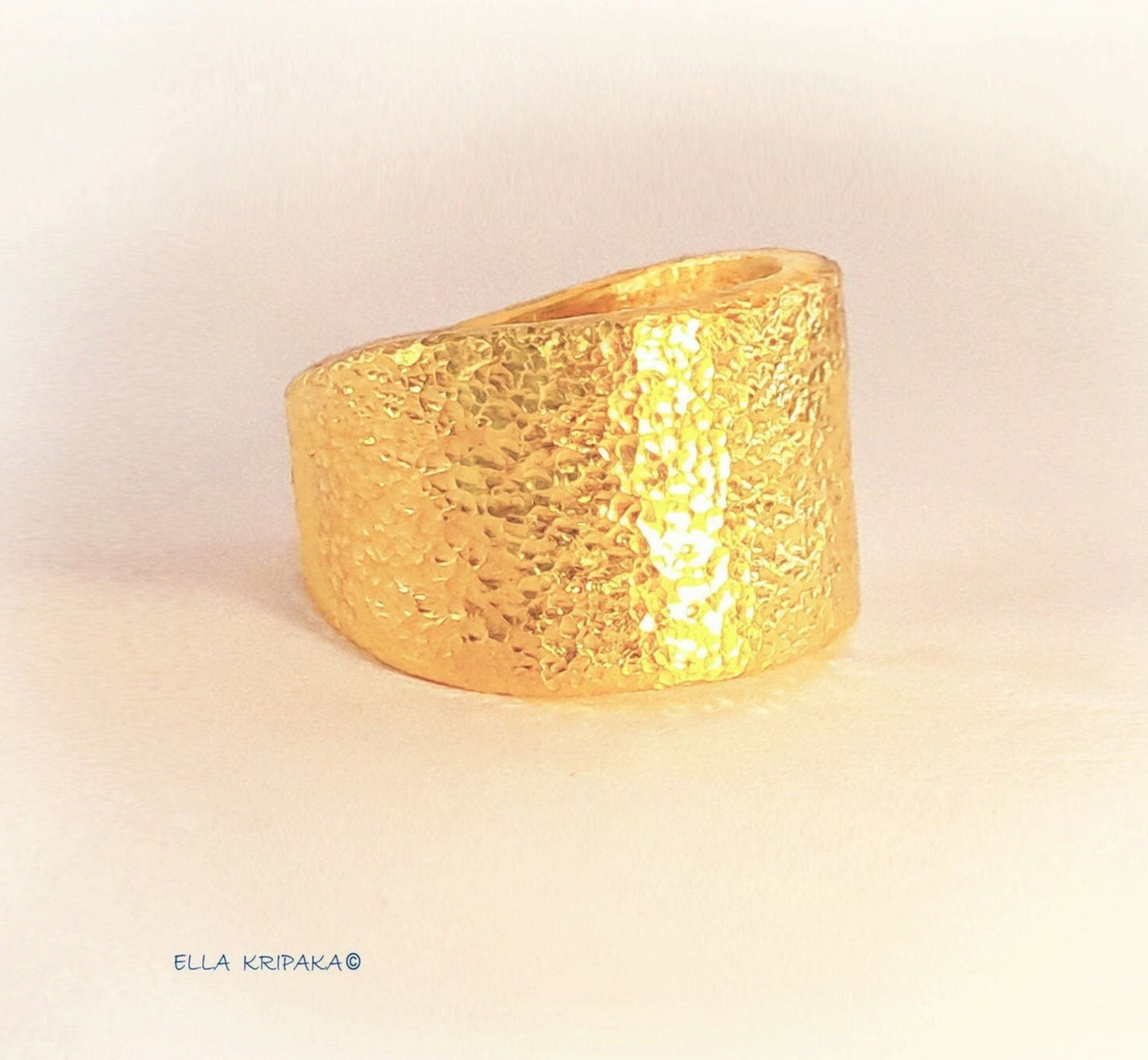 Custom Solid 24k 9999 Gold 46g size 6US Hammered Ancient Rome Signet Ring 20mm