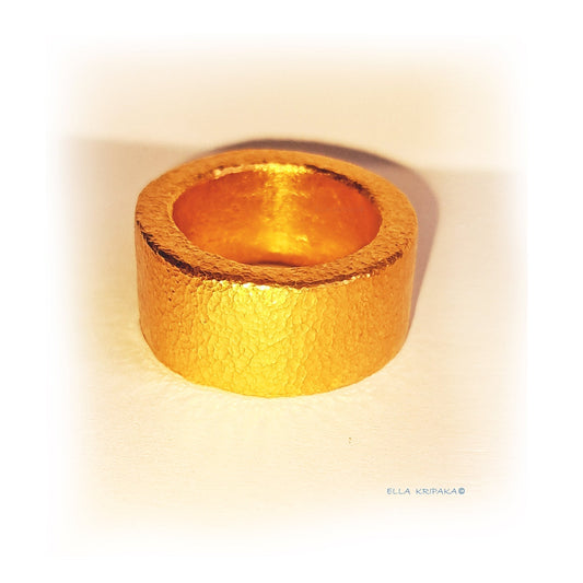 hammered 24k 9999 gold ring Ancient Rome artist Ella Kripaka