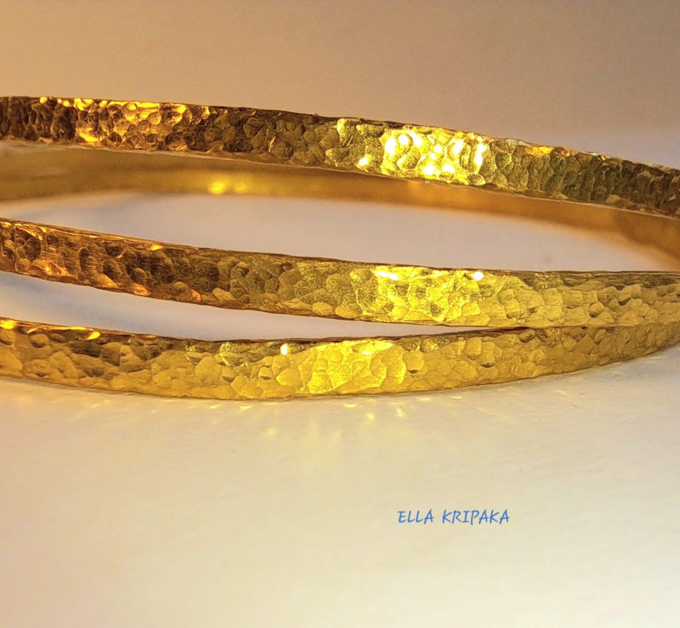 Custom Solid 22k 92.5% Gold 28g Hammered Ancient Rome 2 Bracelets Durable 2 Bangles, Wide 2.5mm Thickness 1.5mm, Price For 2 With Discount