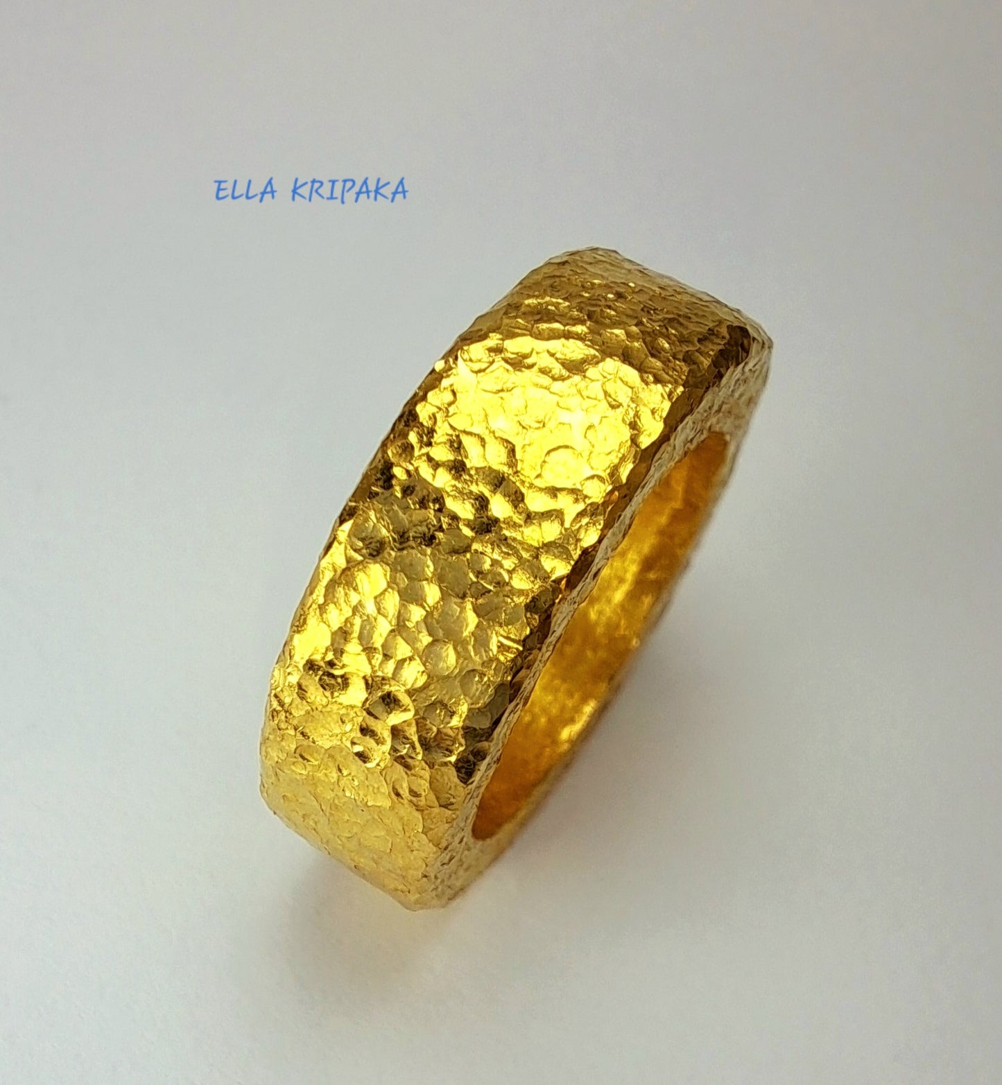 Custom Solid 24k 9999 Gold 15.5g Hammered Ancient Rome Ring Durable Wide 7mm Thick 3.5mm Hollow Inside Discount For 2