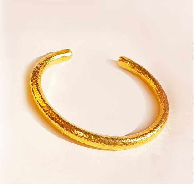Custom hammered 24k gold 9999 gold cuff thick bracelet Ancient Rome, forged 24k gold cuff, can be hammered 22k gold bracelet cuff, pure 24k 9999 gold