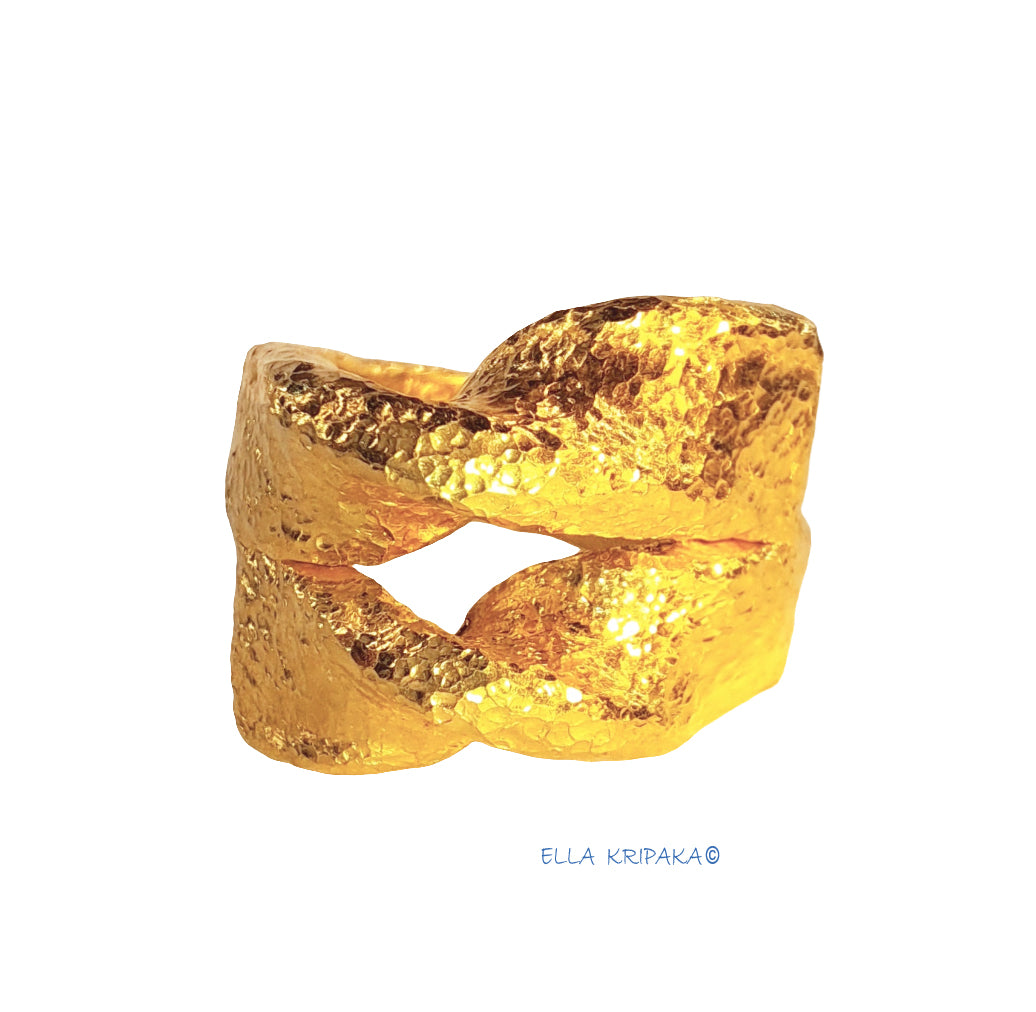 Custom Solid 24k 9999 Gold 30g Twisted Hammered Ring Signet On Front 18mm Thick 2.5mm In Band