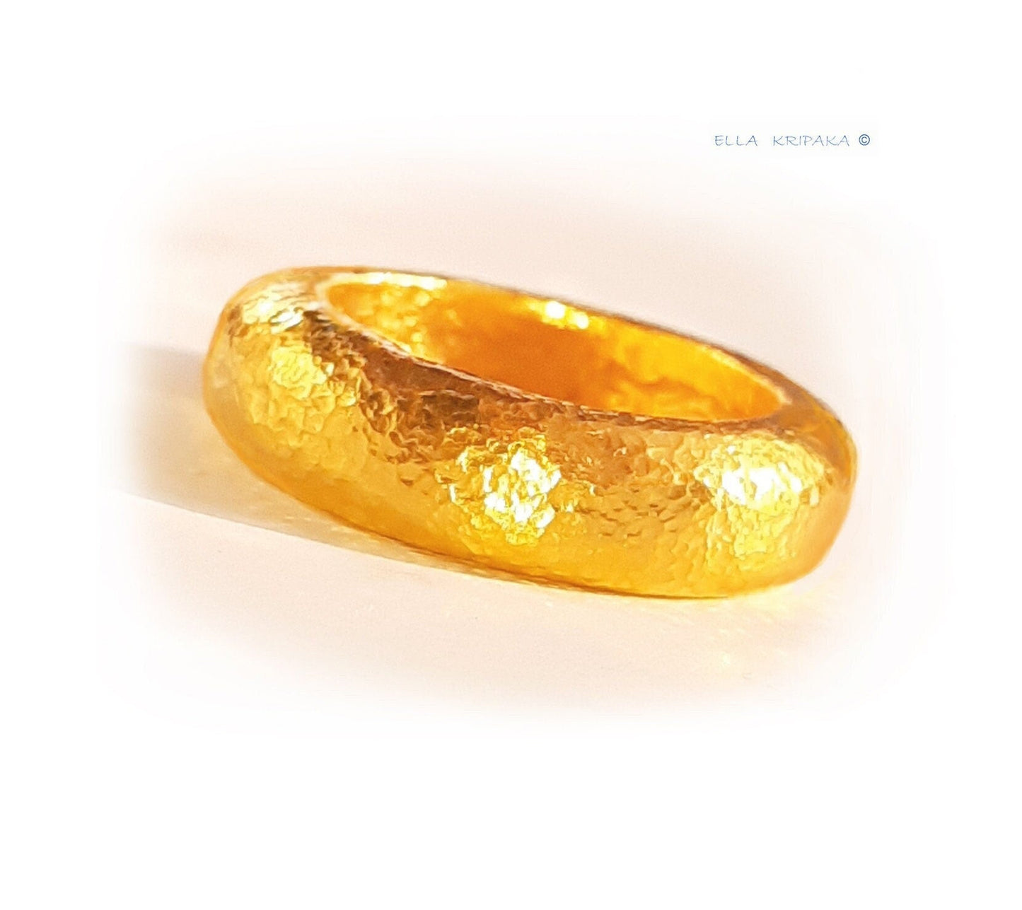 Custom Solid 24k 9999 Gold 13g Hammered Ancient Rome Ring Durable Convex Hollow Inside Wide 7mm Thick 3.5mm Discount For 2