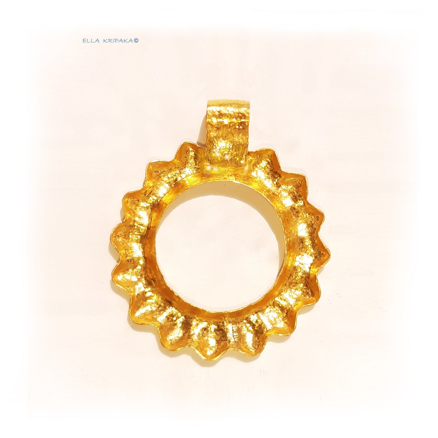 Custom Solid 24k 9999 Gold 11g and 32g, Hammered Convex Sun Ancient Rome Pattern Pendant Durable, Length 35mm and 56mm