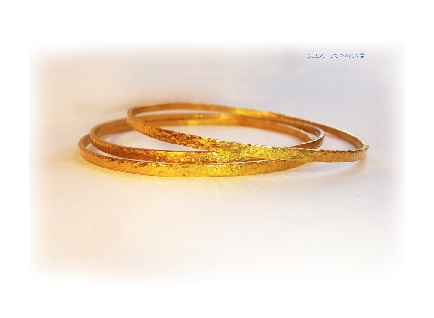 Custom Solid 22k 92.5% Gold 28g Hammered Ancient Rome 2 Bracelets Durable 2 Bangles, Wide 2.5mm Thickness 1.5mm, Price For 2 With Discount