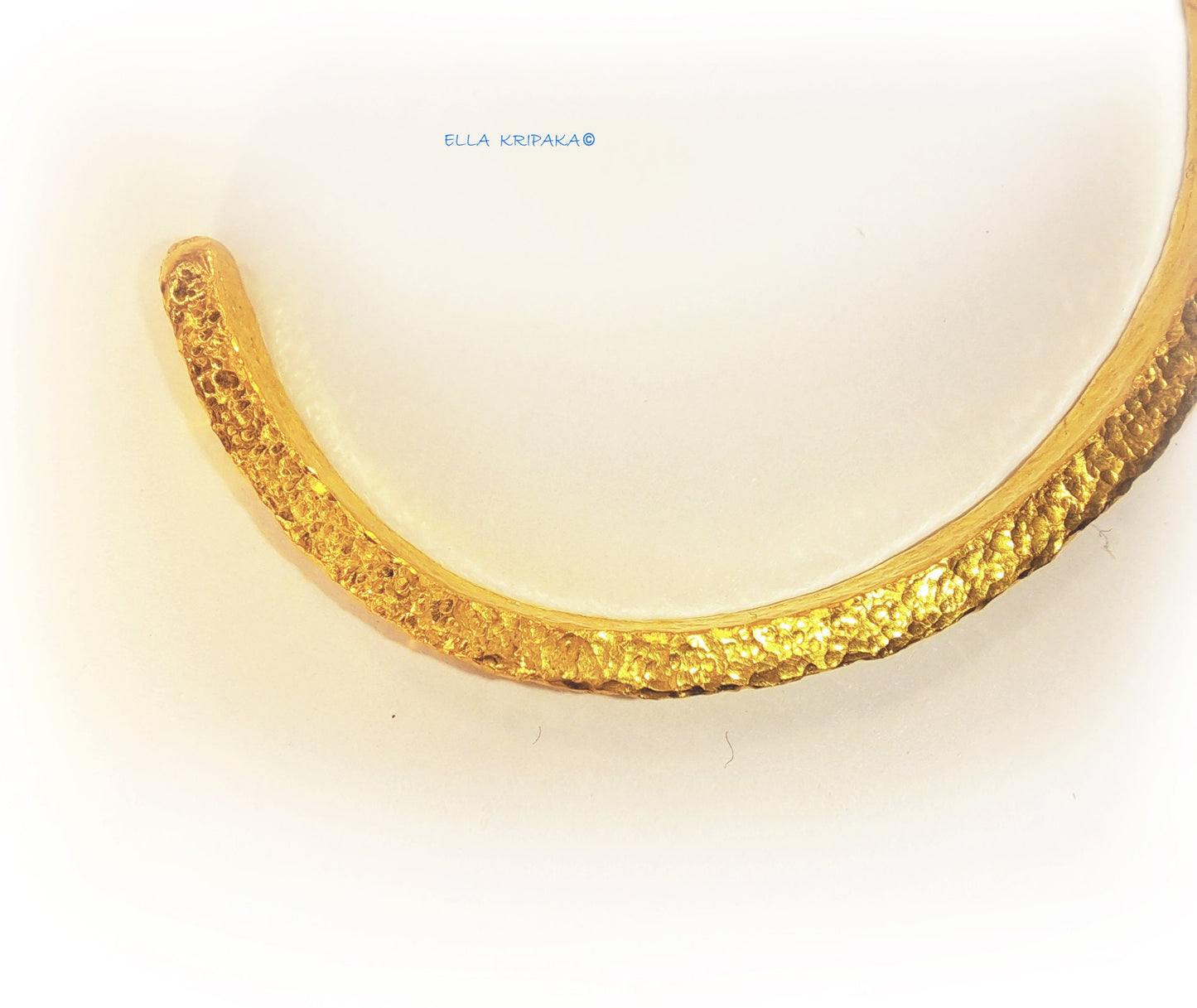 Custom Solid 24k 9999 Gold 38g Hammered Cuff Bracelet Ancient Rome Durable Wide 3.7mm Thick 3mm