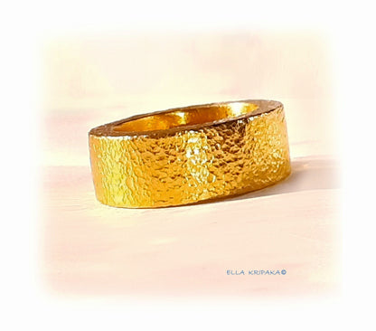 Custom Solid 24k 9999 Gold 37.5g Hammered  Ancient Rome Ring Durable Not Hollow Inside Wide 10mm Thick 2.5mm