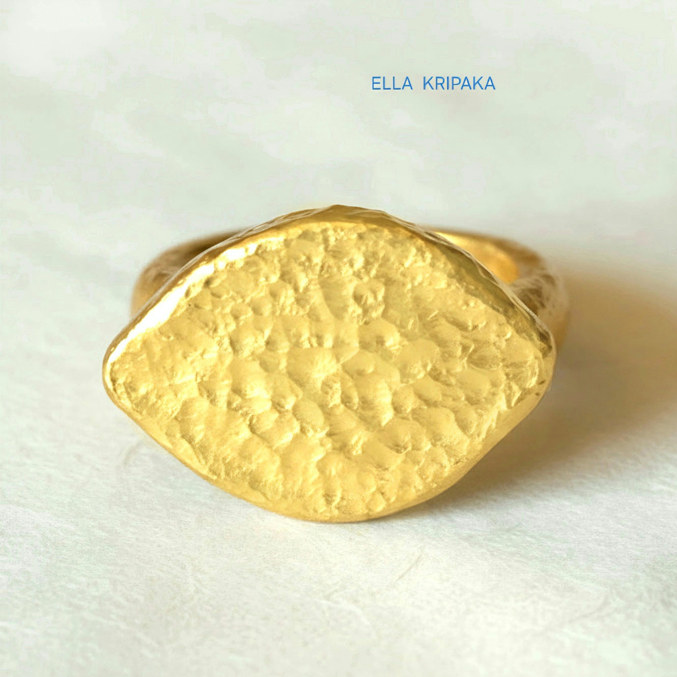 Hammered 24k 9999 Gold 28.3g Ancient Egypt Signet Oval 15mm Ring